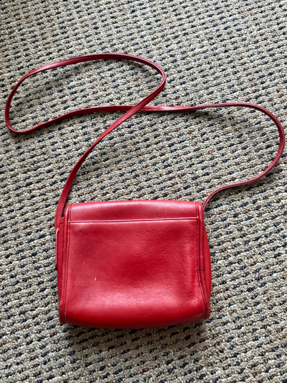 Vintage Coach Red Glovetanned Leather Flap Crossbody Bag USA Legacy Style - Picture 2 of 4